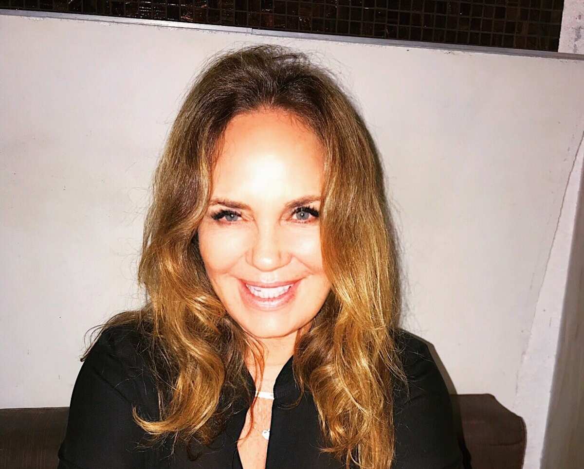 Catherine Bach Young & Restless Here's What The Dukes Of Hazzard