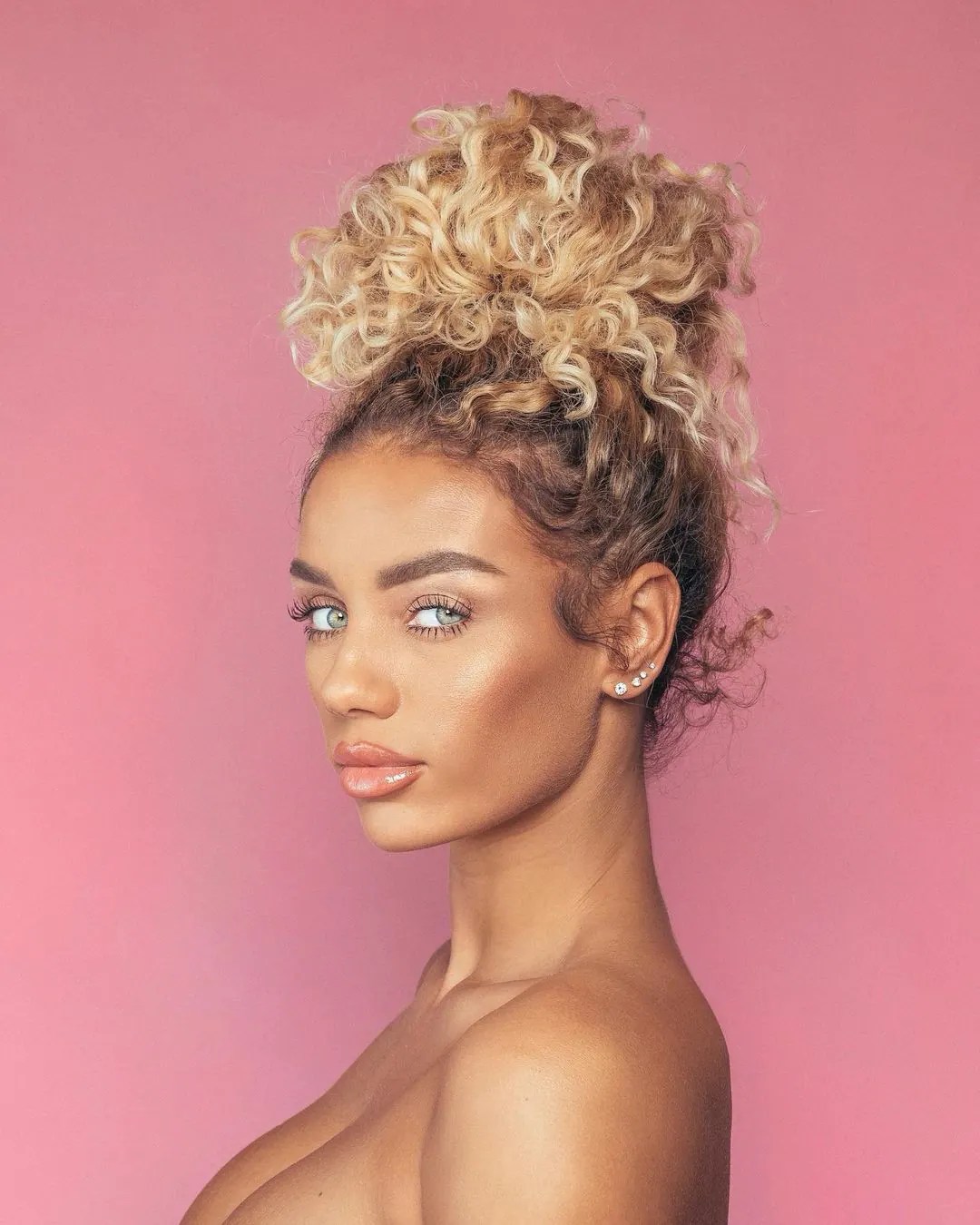 Jena Frumes ethnicity, background, parents, workout, siblings, net worth Tuko.co.ke