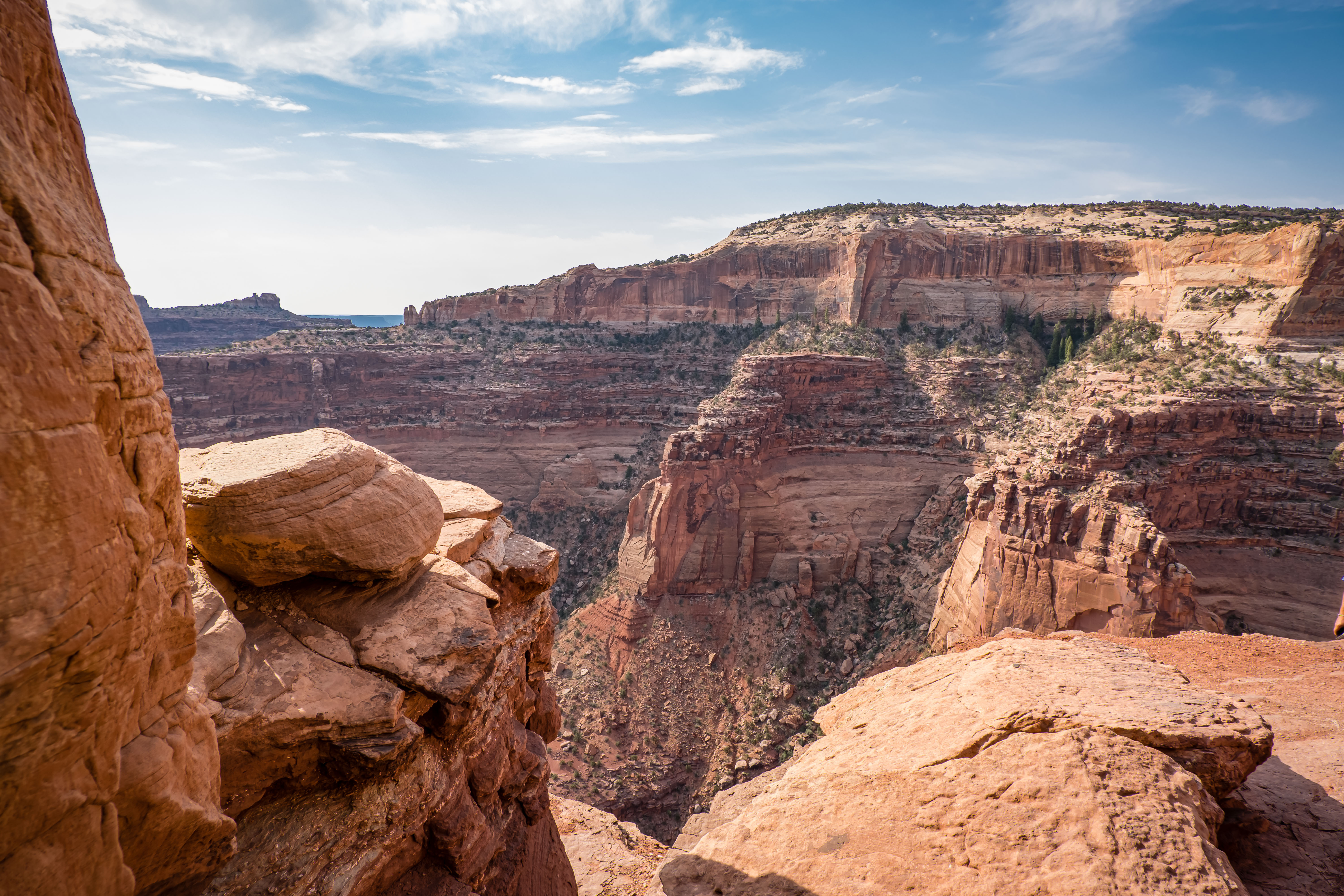 shafer canyon overlooks in island in the sky canyonlands