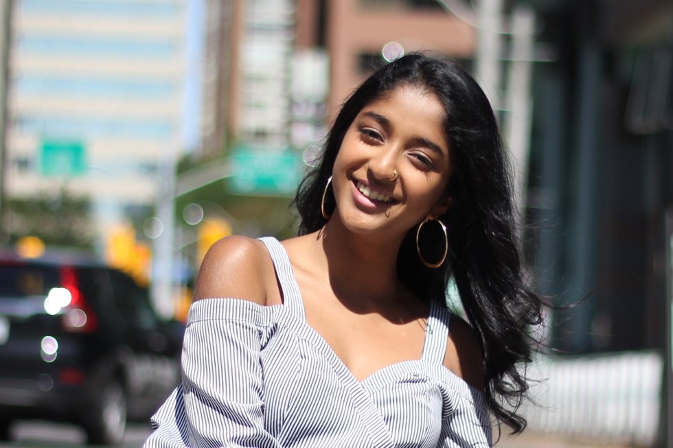 Meet the TamilCanadian starring in Mindy Kalings Netflix series NOW