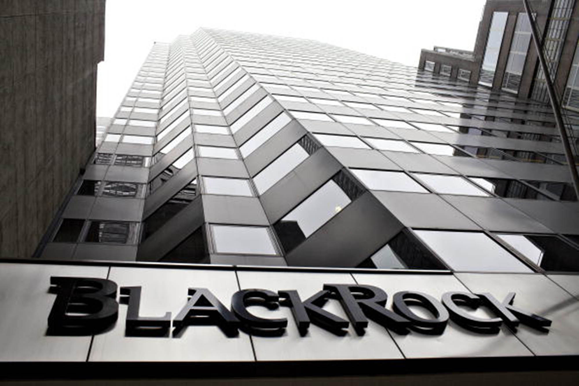 BlackRock employee in New York has coronavirus