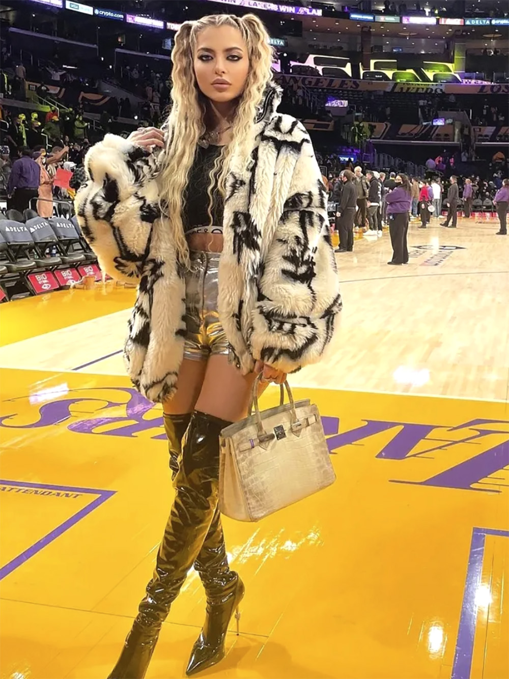 Patrick Beverley’s girlfriend celebrates Timberwolves' playoff berth