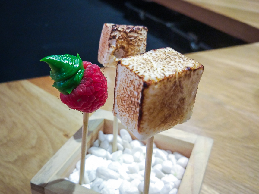 Lerouy petit four