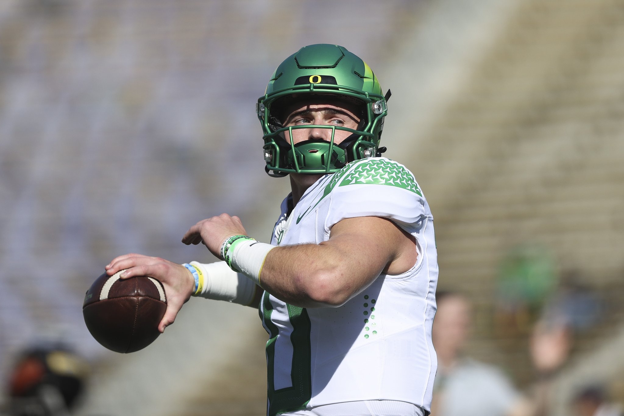 The Bo Nix experience will continue at Oregon for one more season. In a
