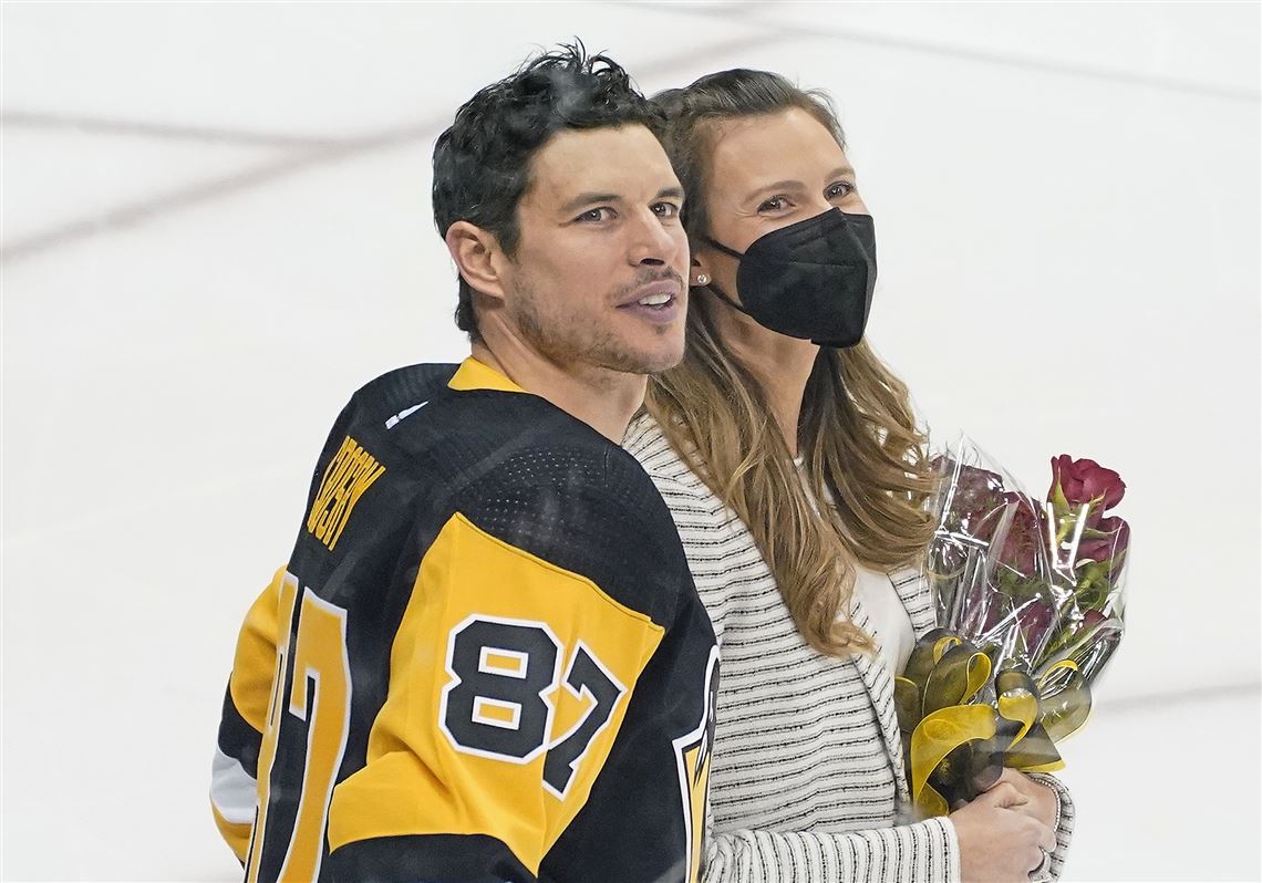 Who Is Sidney Crosby's Girlfriend? OtakuKart