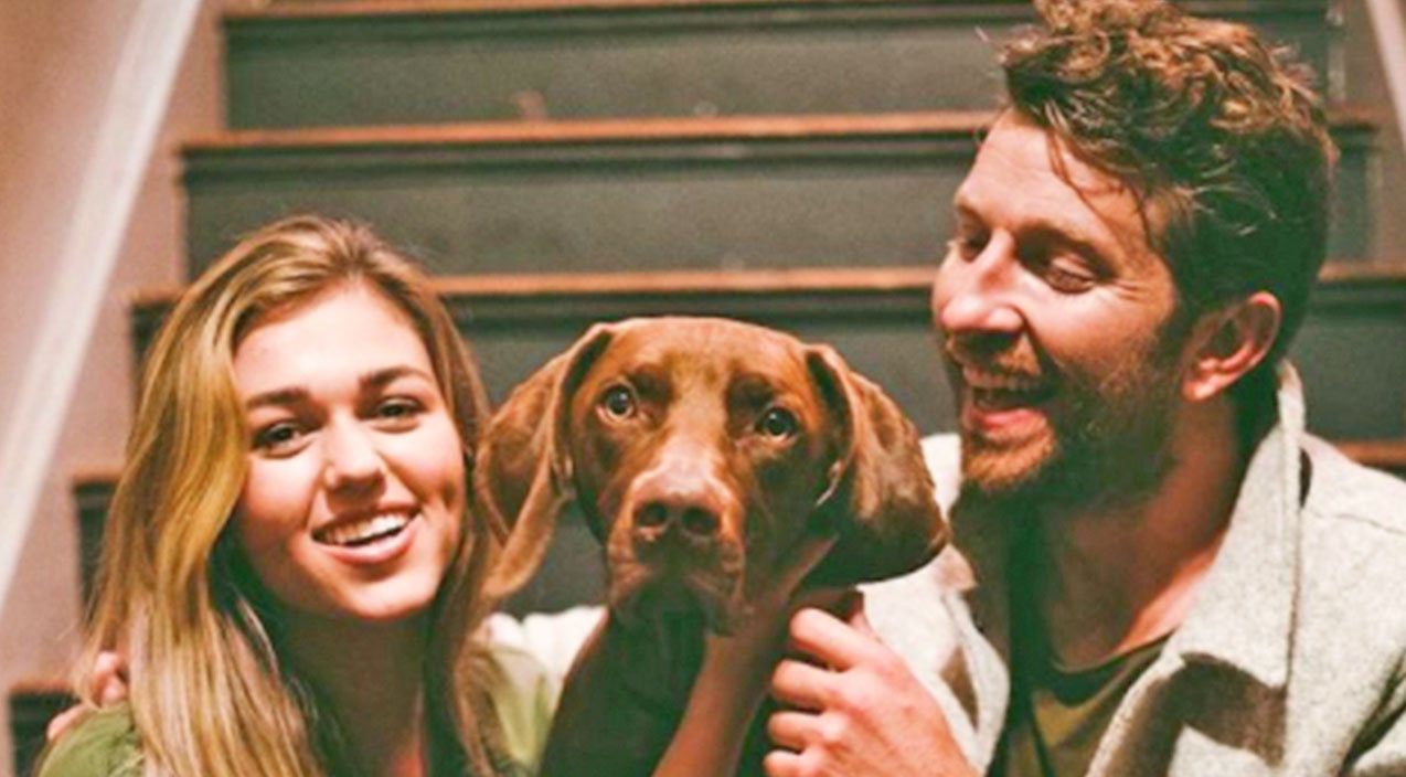 Is Brett Eldredge Married? Where is Kelly Clarkson Now? OtakuKart