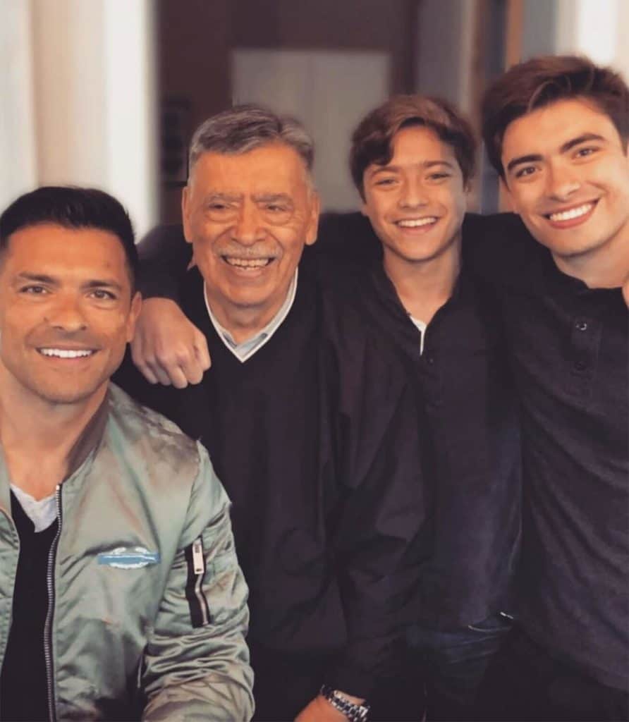 Mark Consuelos Parents Saul Consuelos, Camilia Consuelos, Siblings