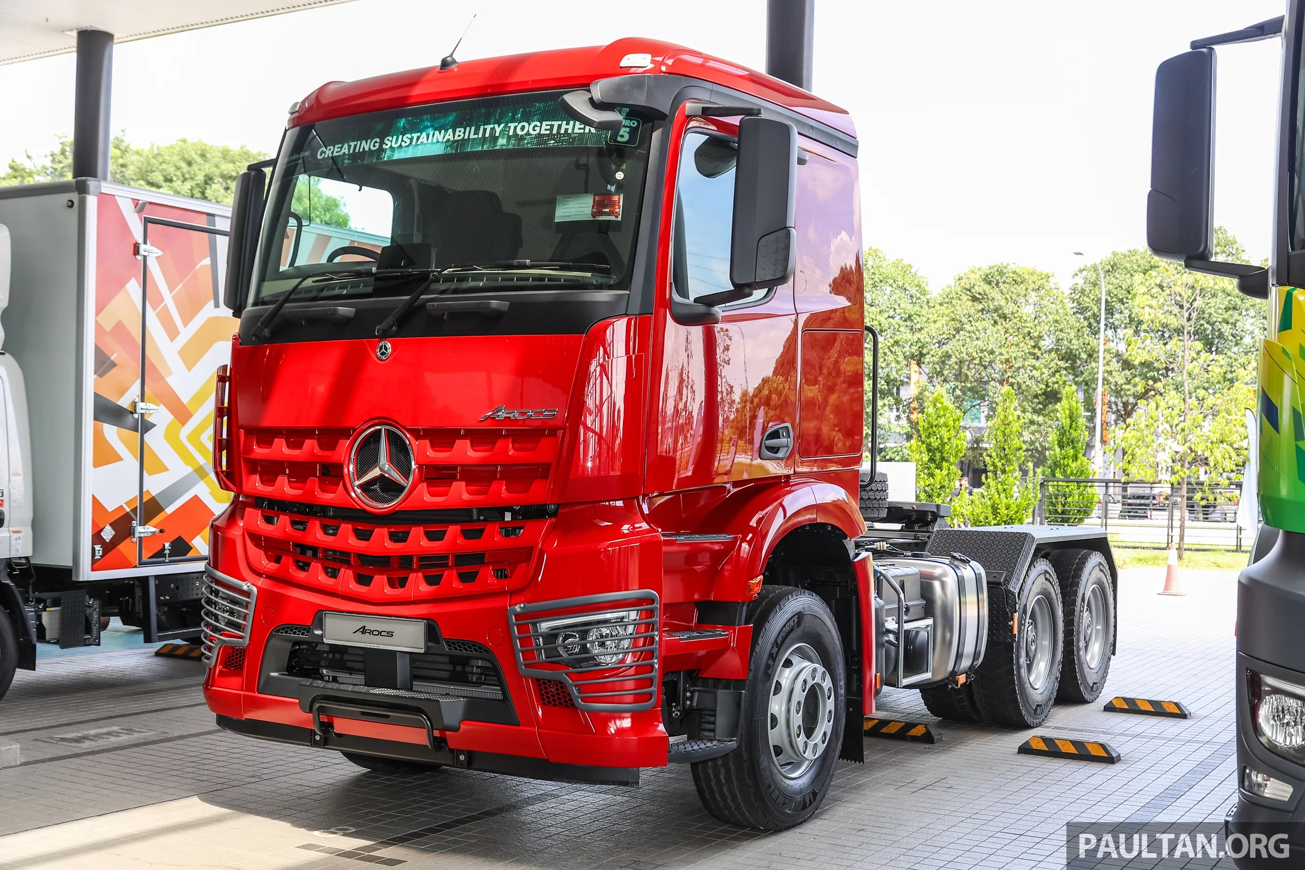 Mercedes-Benz Truck AROCS-1