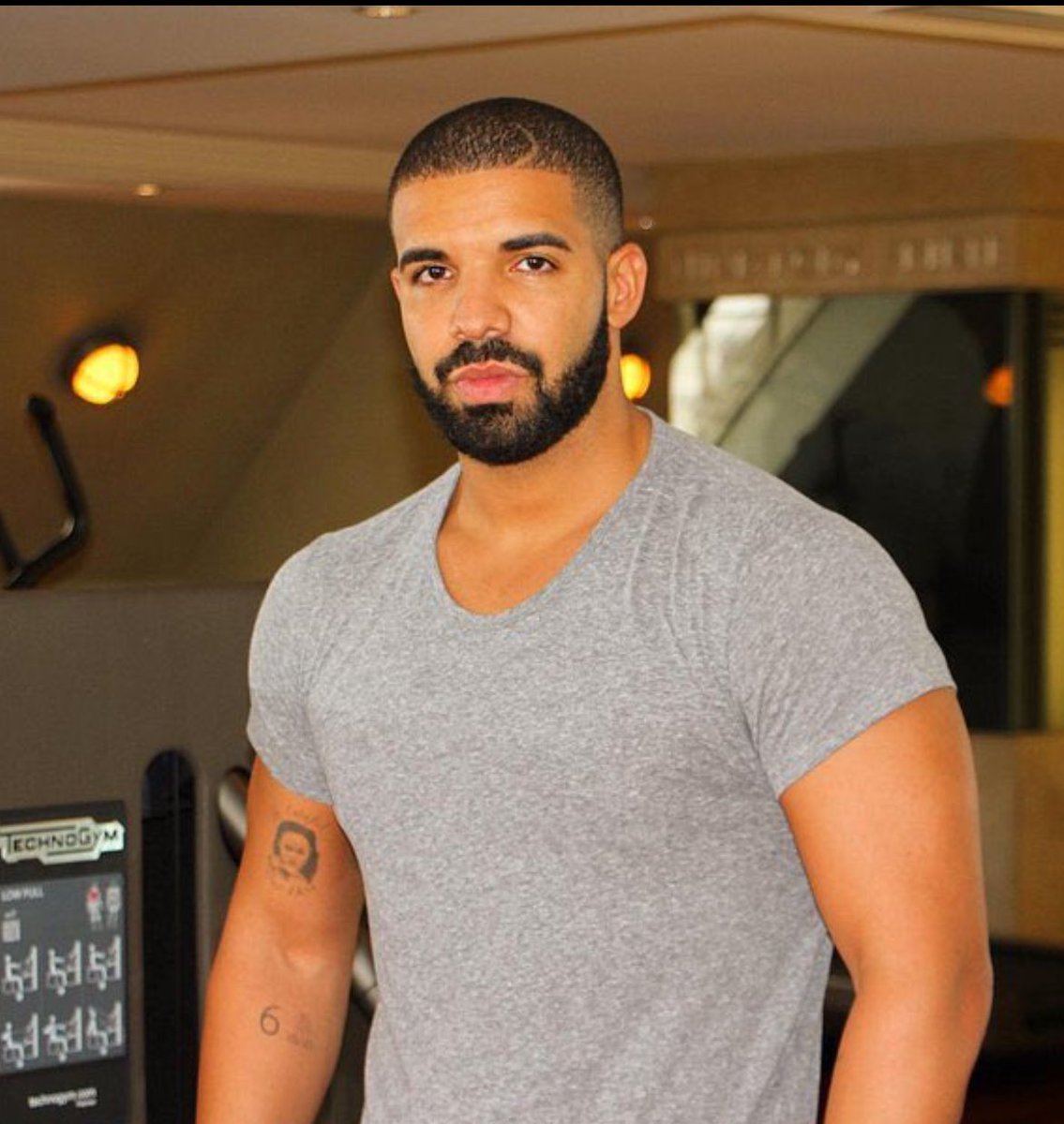 Drake Weight And Height Famosa Bio