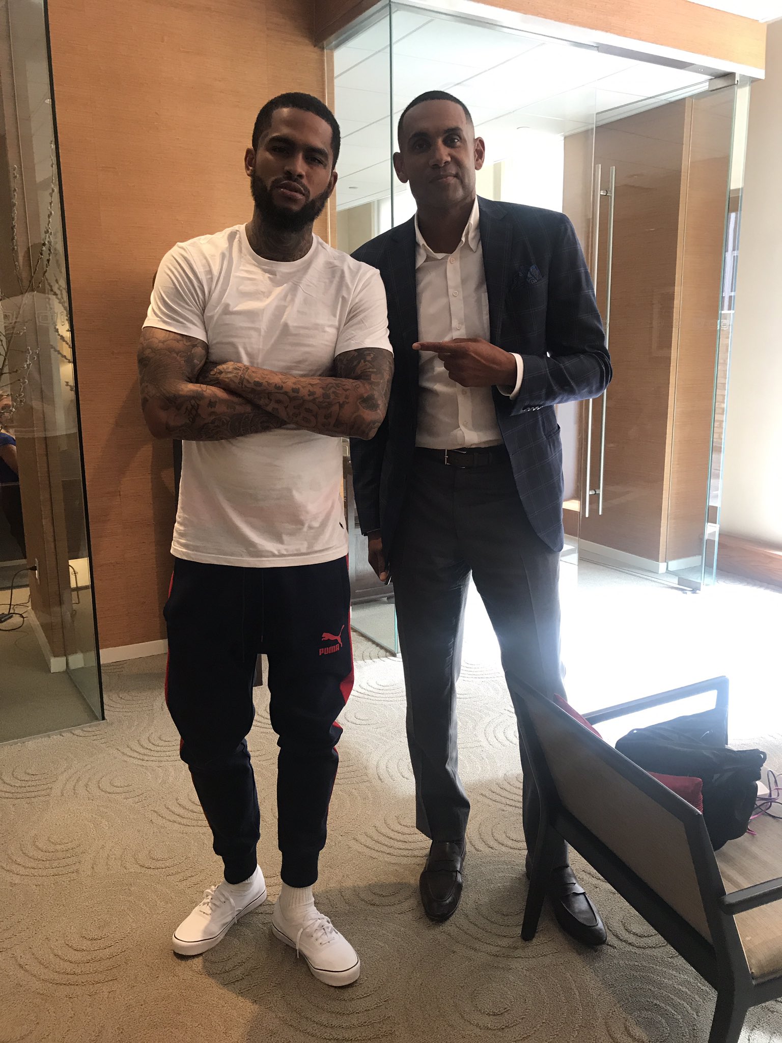 Dave East on Twitter "Stopped by the NY espn office .. ran into a