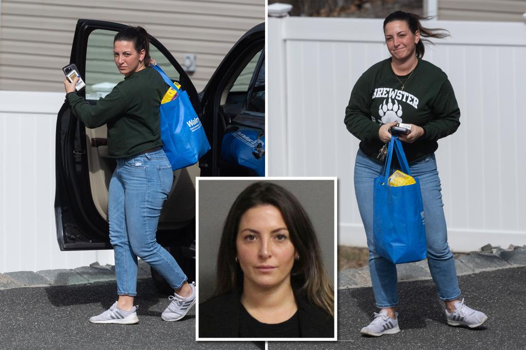 New York Post on Twitter "Accused sex groomer Andie Rosafort seen at