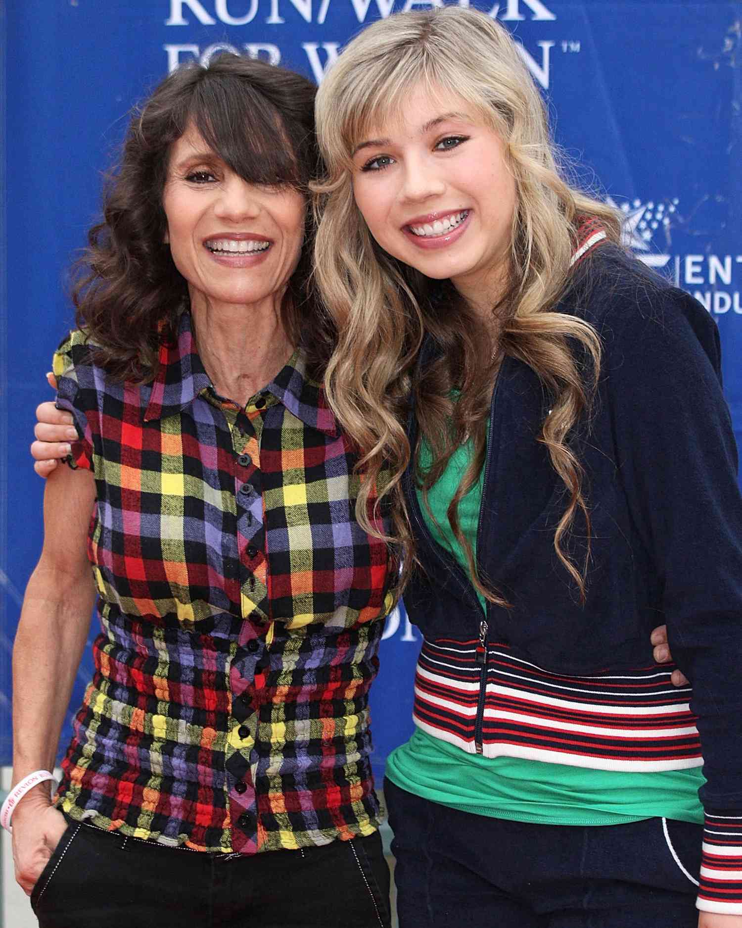 McCurdy Is 'Grateful' 1 Year After Memoir on Abusive Mom