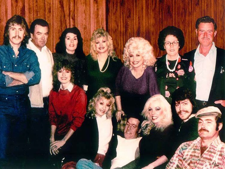 Dolly Parton's Siblings All About the Country Legend's 11 Brothers and