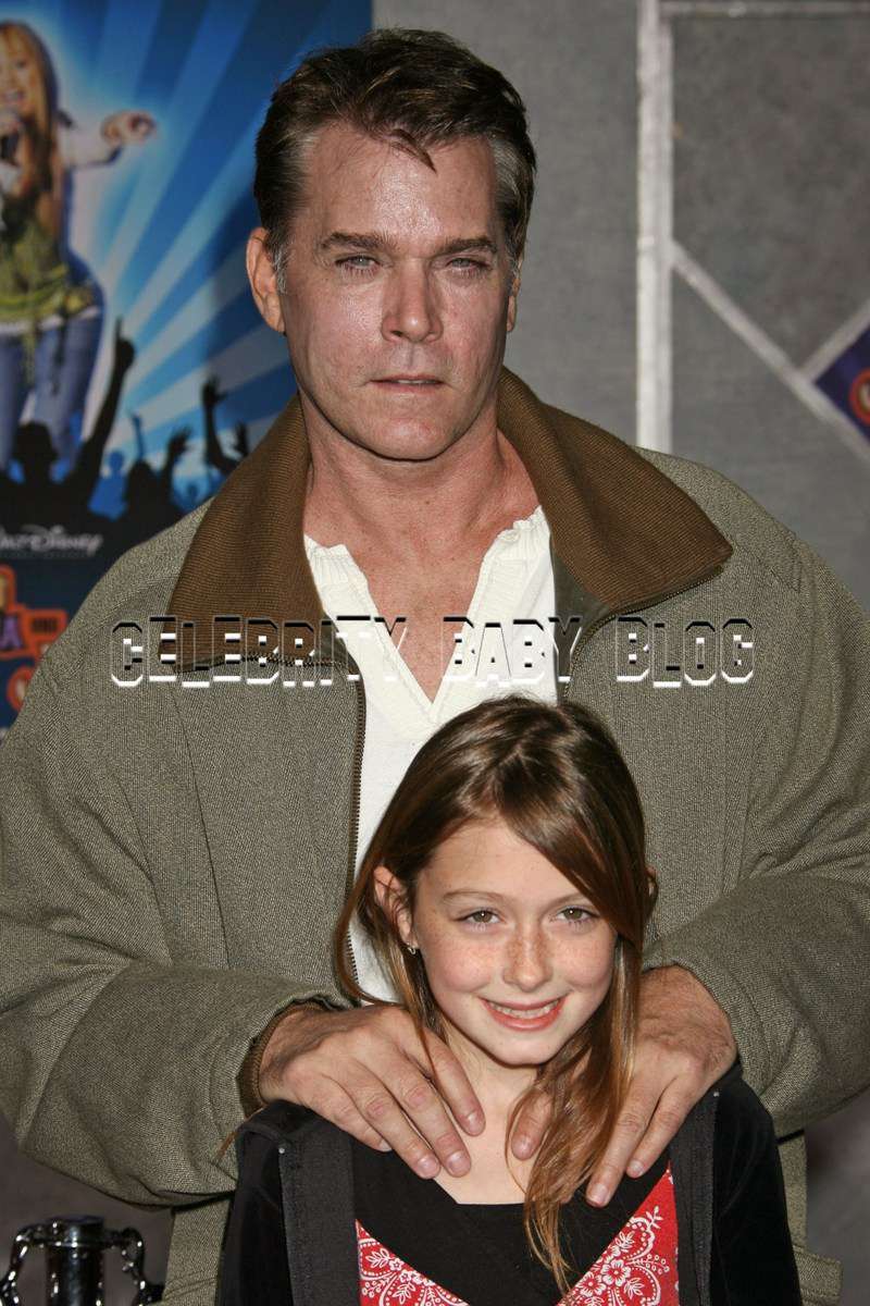 Ray Liotta and daughter Karsen attend Hannah Montana world premiere