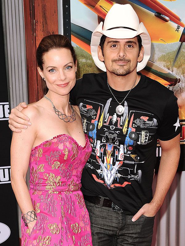Brad Paisley Renews Vows with Kimberly WilliamsPaisley What She Wore