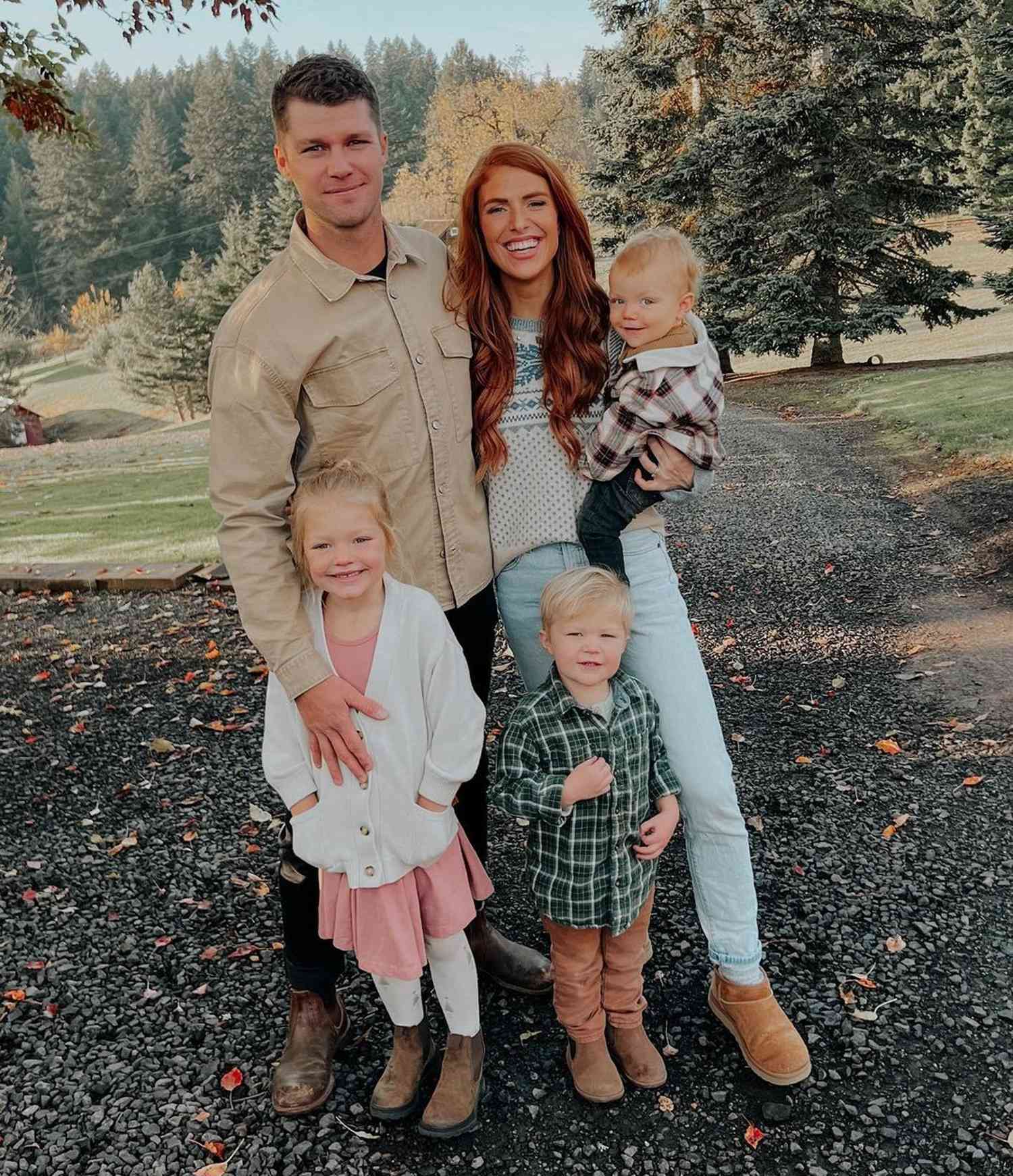 Audrey and Jeremy Roloff Celebrate Thanksgiving with Kids Photos