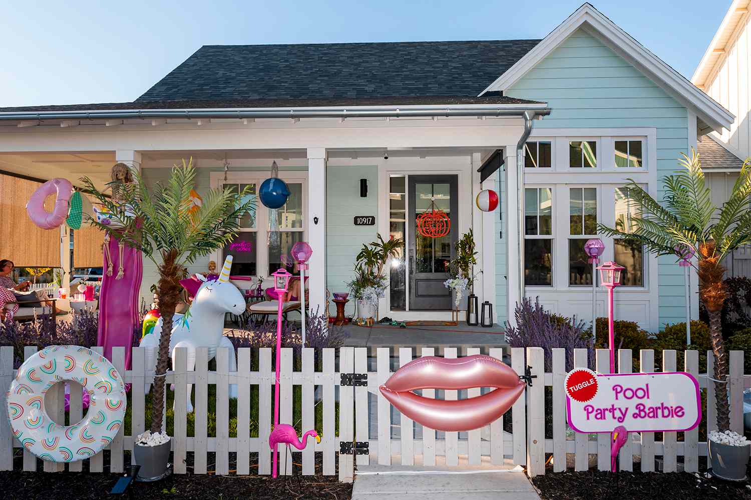 Neighborhood Decorates as Barbie Land for Halloween 2023