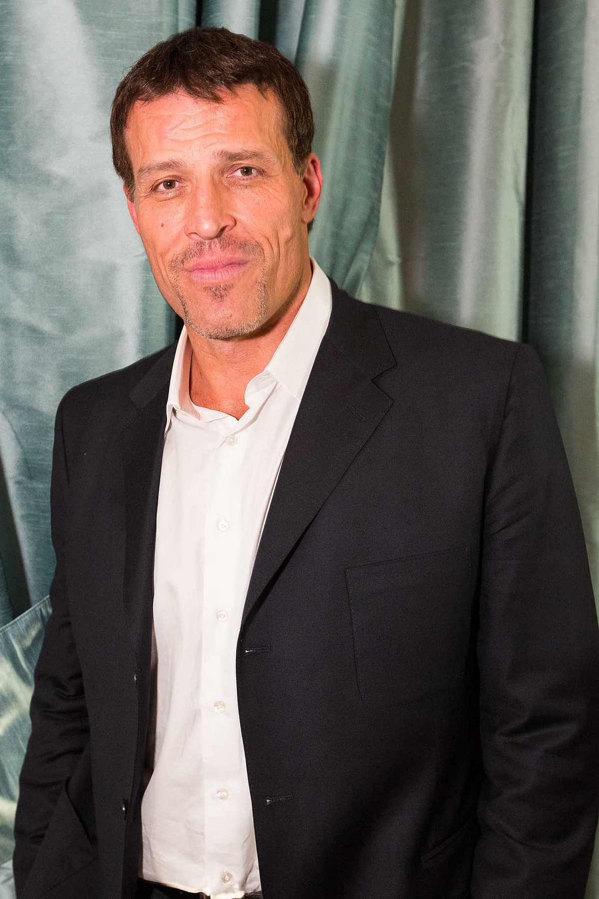 Tony Robbins Filmed Using NWord Amid Sexual Misconduct Scandal