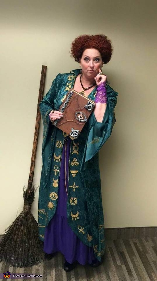 Hocus Pocus Winnie Sanderson Costume