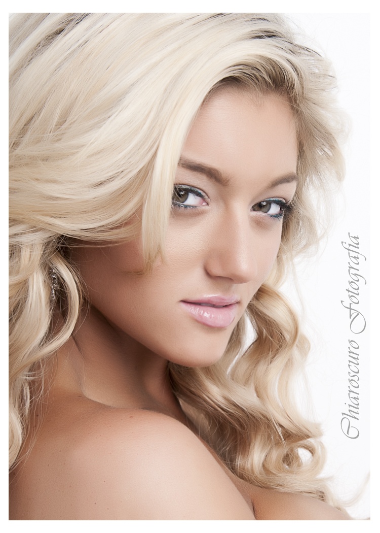 Katie Vernola, Model, San Clemente, California, US
