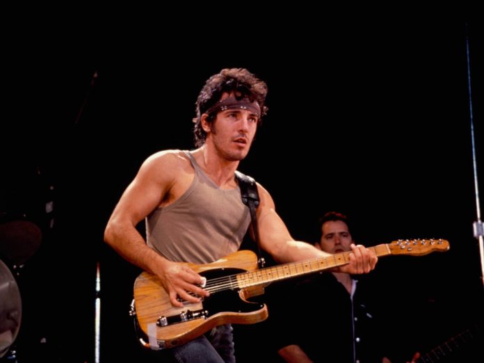 Bruce Springsteen Wiki 2021 Net Worth, Height, Weight, Relationship