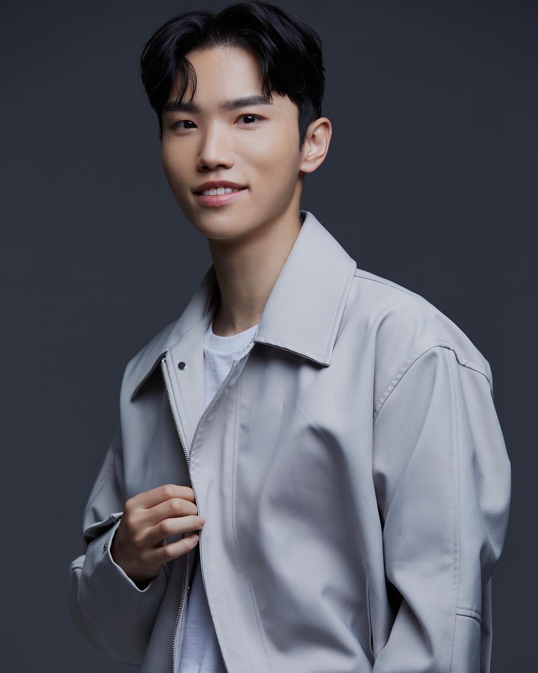 Won Jeong (Ox Zung) Age, Wife, Height, & Life Facts