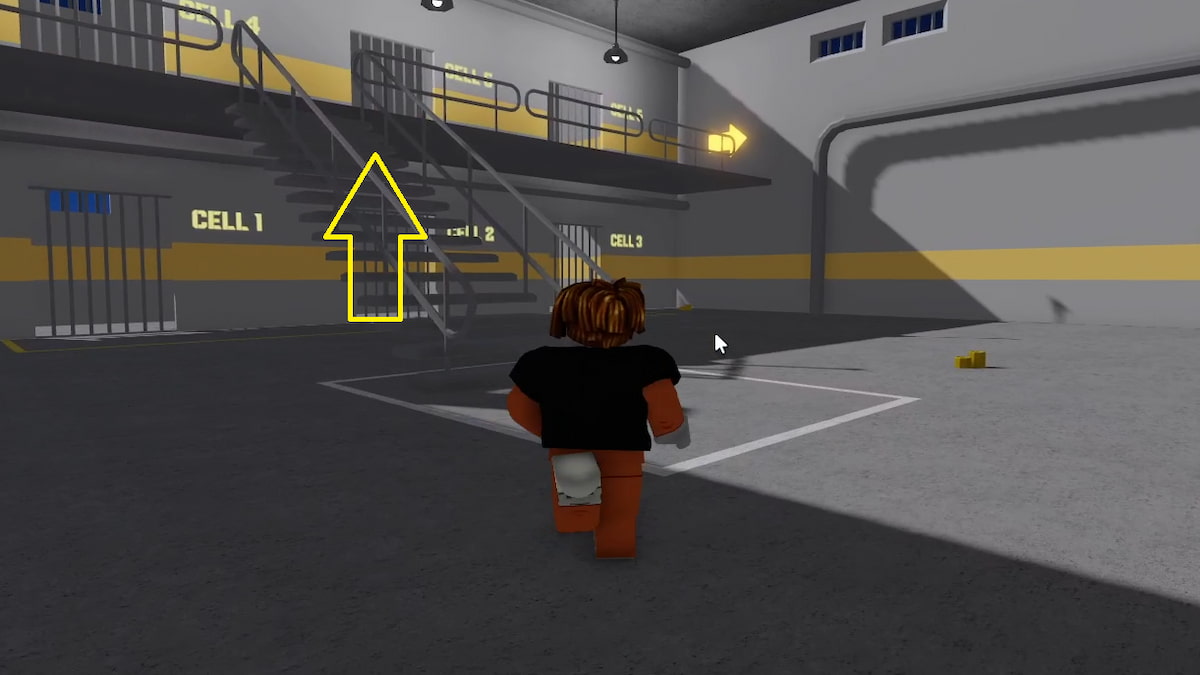 A player ready to climb a stairs in Barry's Prison Run