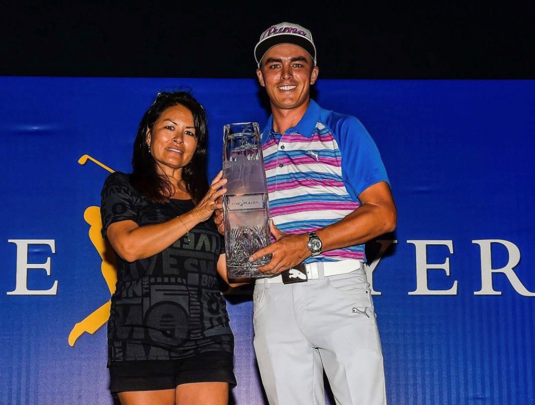 Photos PGA Tour Stars With Their No. 1 Fans on Mother’s Day Pro Golf