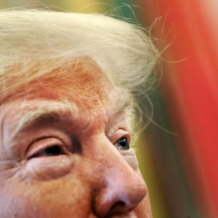 Trump Is Mentally Unwell — and Everyone Around Him Knows It