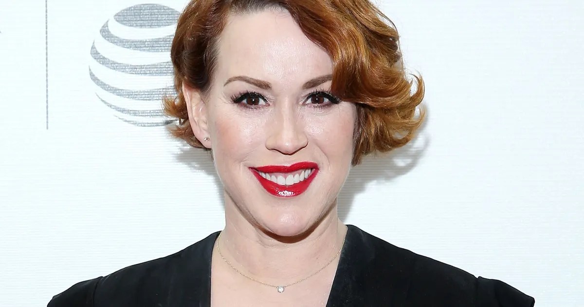 Molly Ringwald Recalls Sexual Harassment Early in Her Career