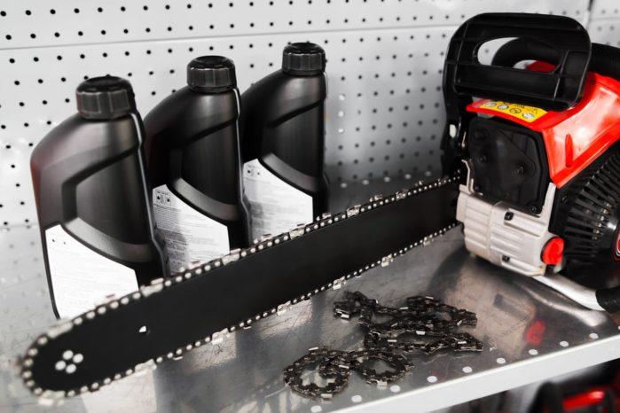 Best Electric Chainsaws in the Market | Top Chainsaw Brands chainsaw oil