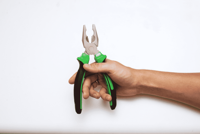 Hows the grip of the pliers Best Lineman Pliers