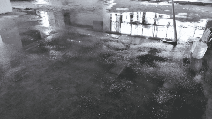 Water curing of floor Water curing of floor