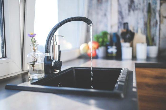 Single handle kitchen faucet Check Household Plumbing Fixtures & Appliances