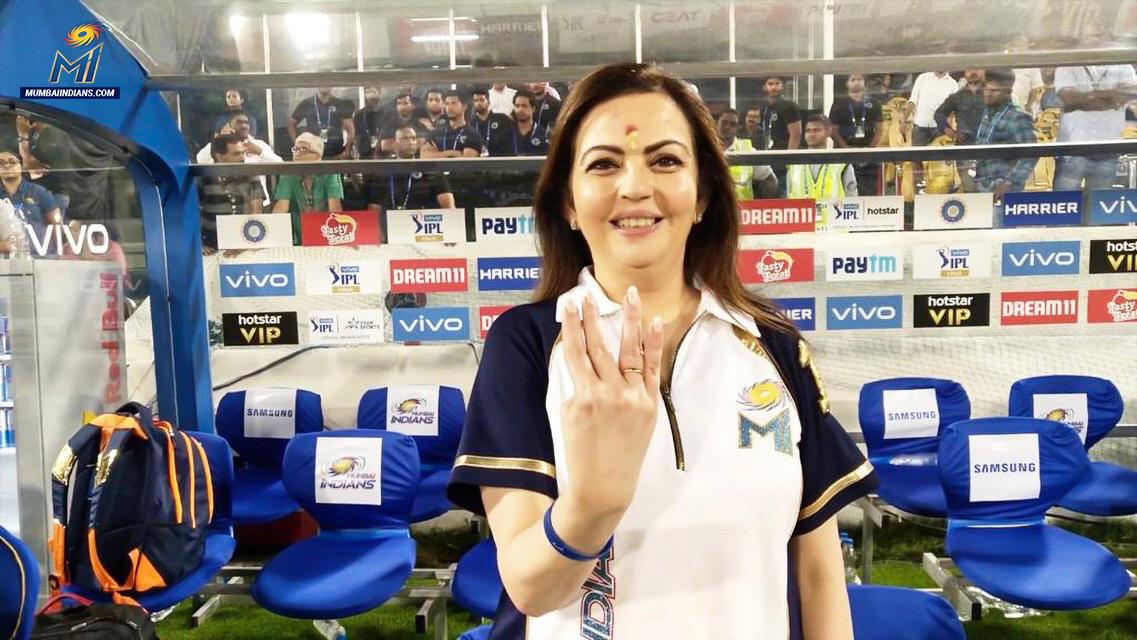 Watch Mumbai Indians owner Nita Ambani put IPL 2019 trophy at Lord