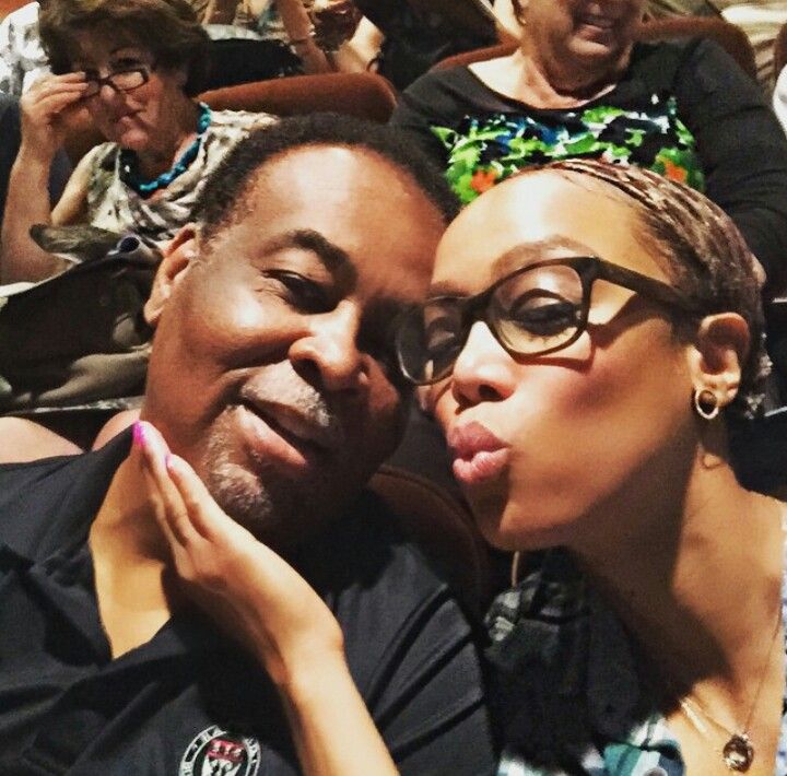 Tyra Banks and her dad It's a FAMILY affair! Pinterest Dads and