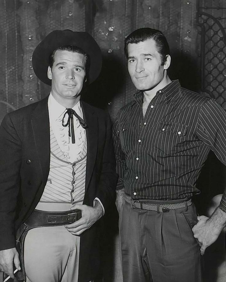 James Garner and Clint Walker CheyenneClint Walker Pinterest Clint walker, Humour and Cowboys