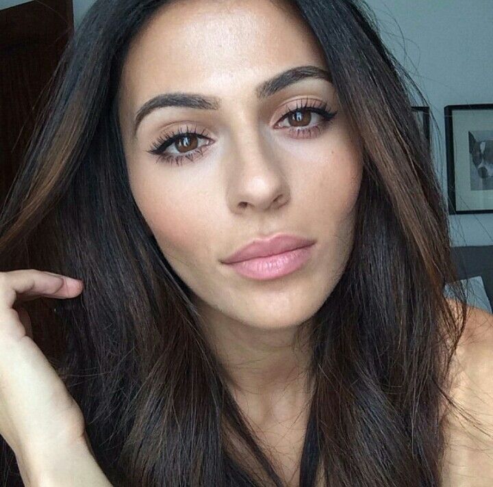 Teni Panosian. (Instagram) Makeup and stuff Pinterest