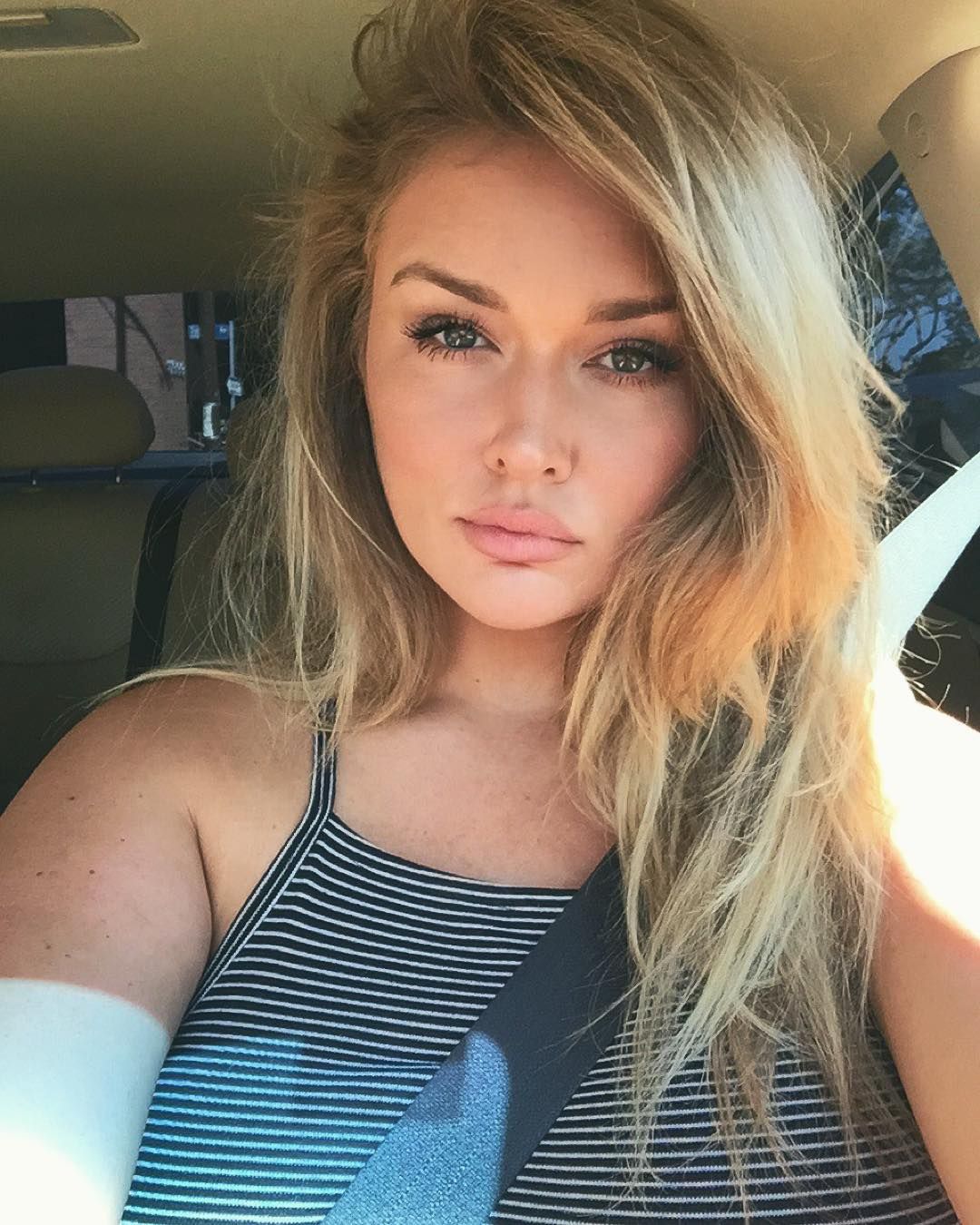 Hot Instagram Babe Of The Day Hunter McGrady Instagram Snapchat