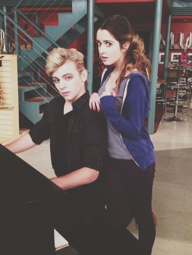 Ross Lynch and Laura Marano i ship it Pinterest Laura marano and