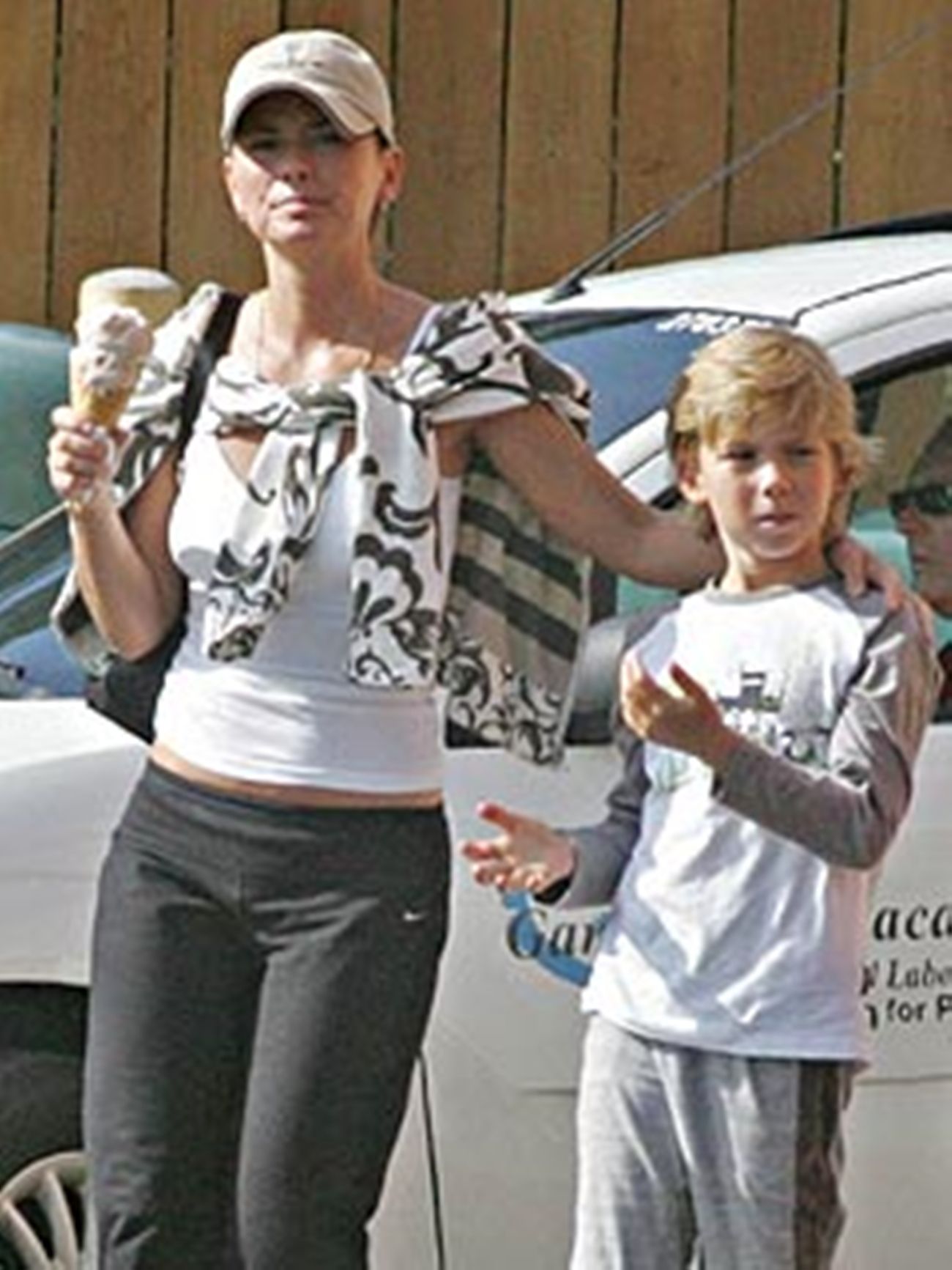 Shania Twain and her son Eja(12) Shania Twain Pinterest