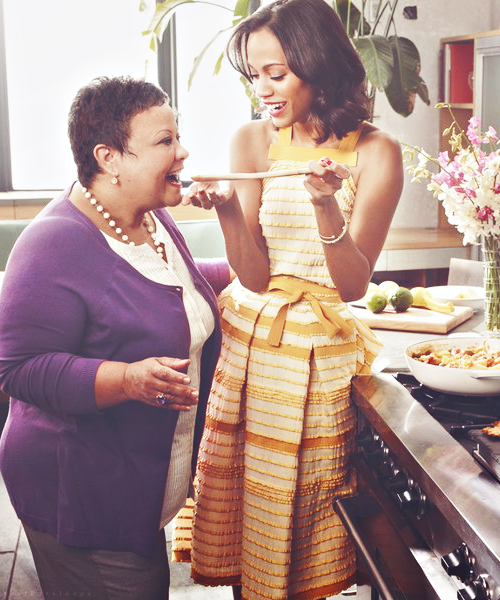 Zoe with her Mother; Asalia Nazario...lovely. Actors & Actresses Pinterest Daughters