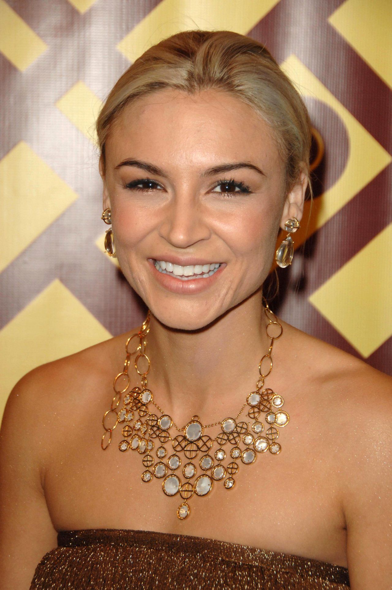 Samaire Armstrong Amazingly woman Pinterest