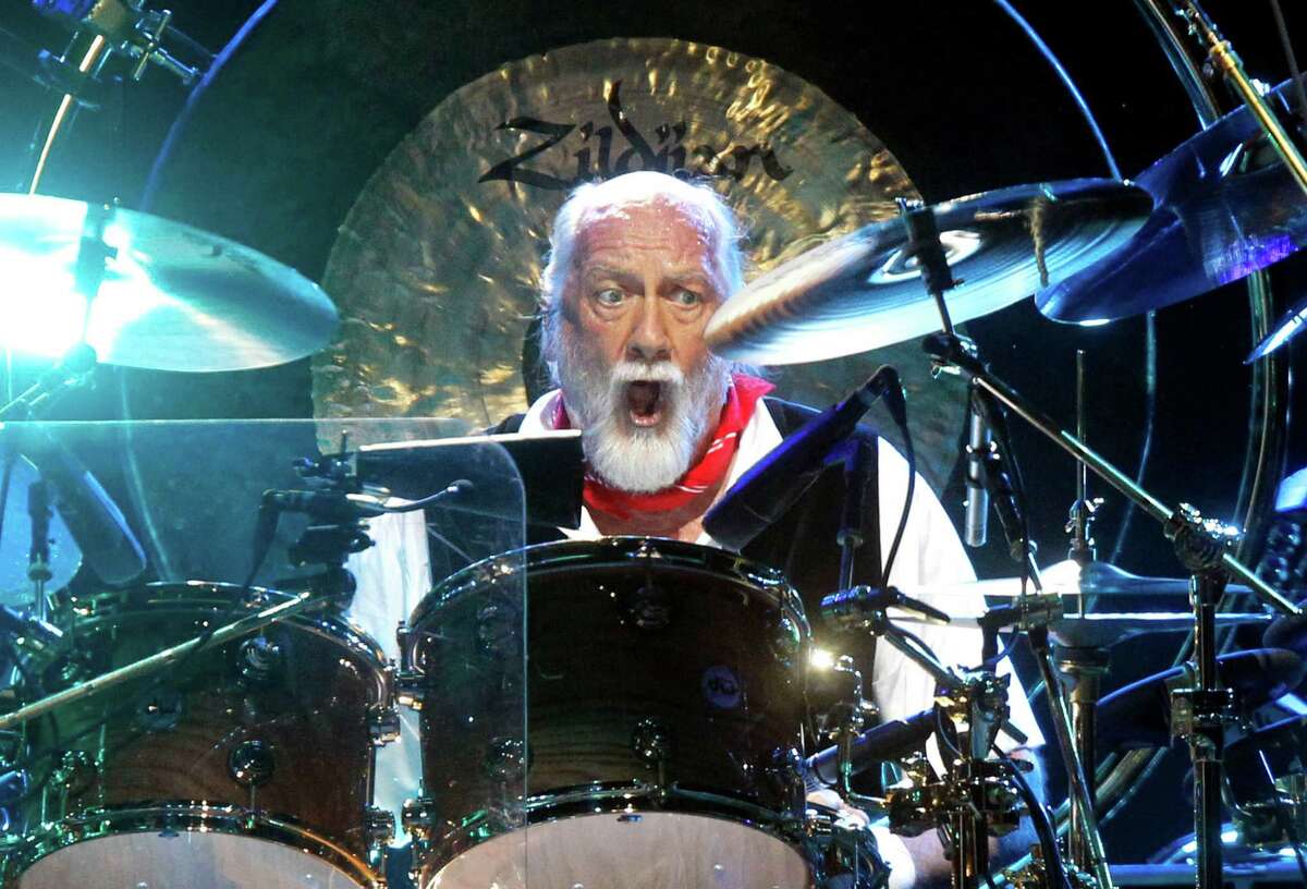 Fleetwood Mac back on the road