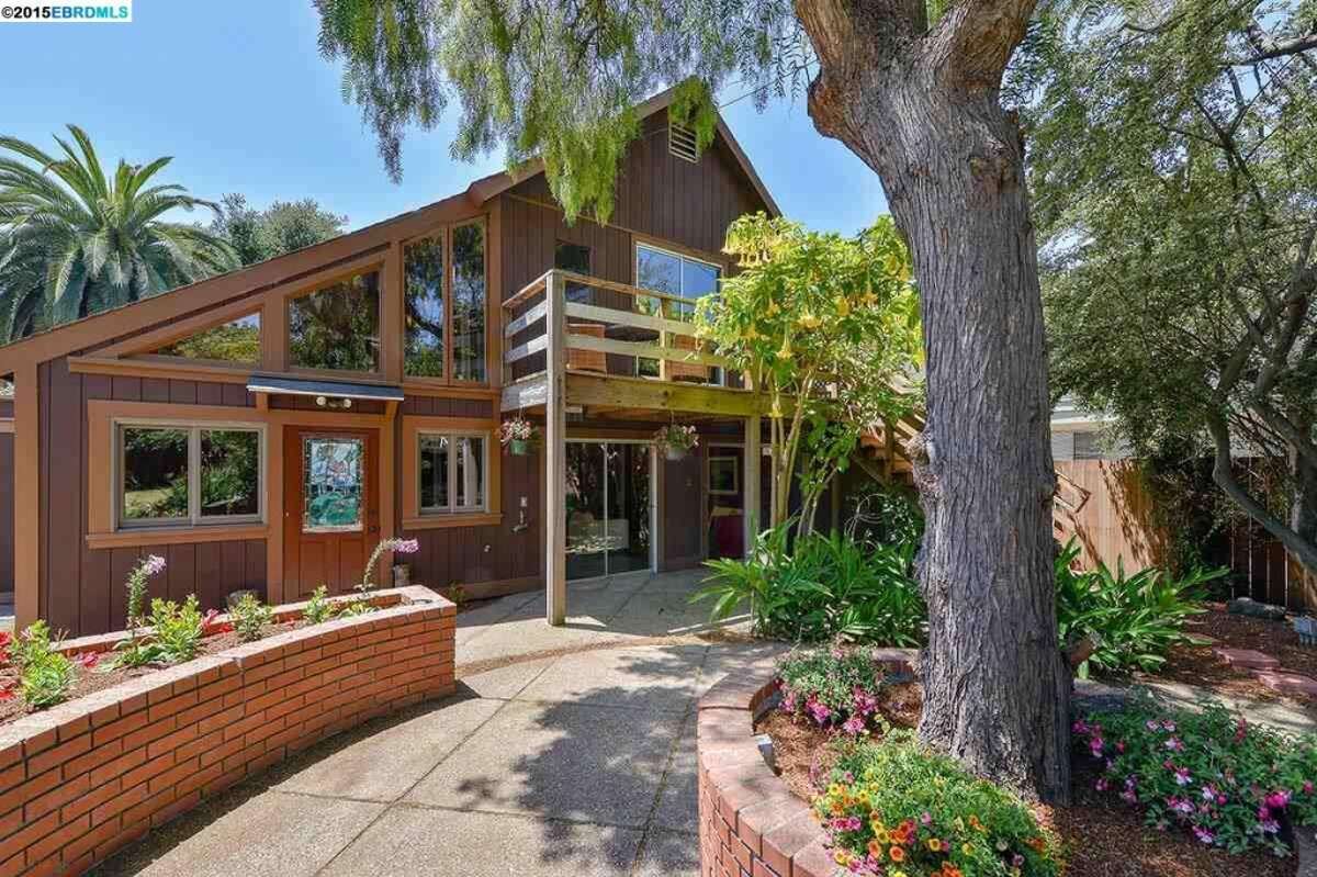 Whoopi Goldberg's Berkeley home sells for 2.025M