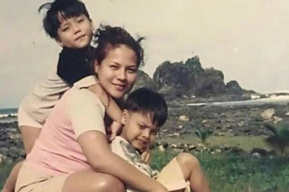 THROWBACK 1999 litrato ni Karla Estrada at Daniel sa Baler ABSCBN News