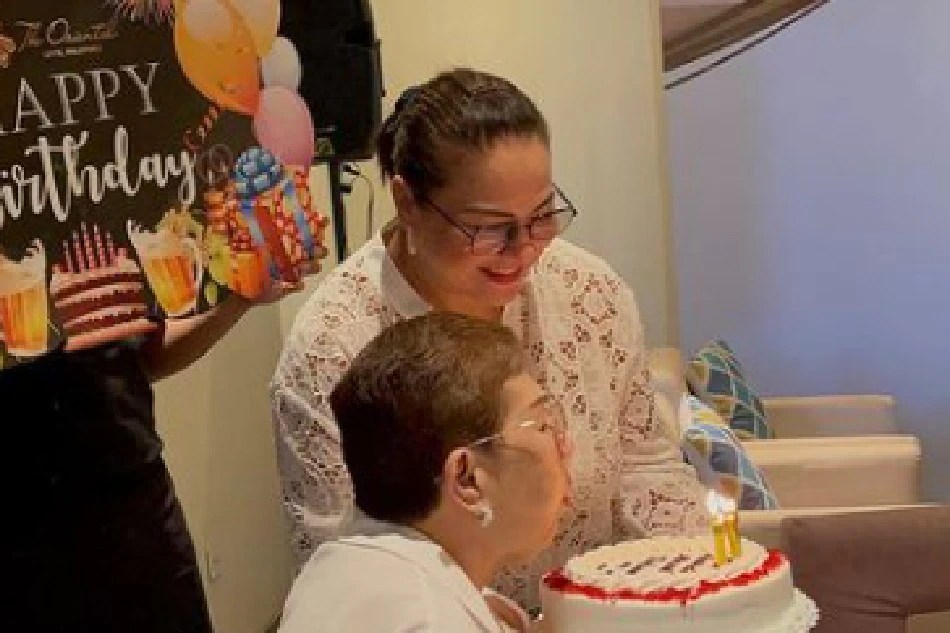 Karla Estrada, surprised the mother in Tacloban Filipino News