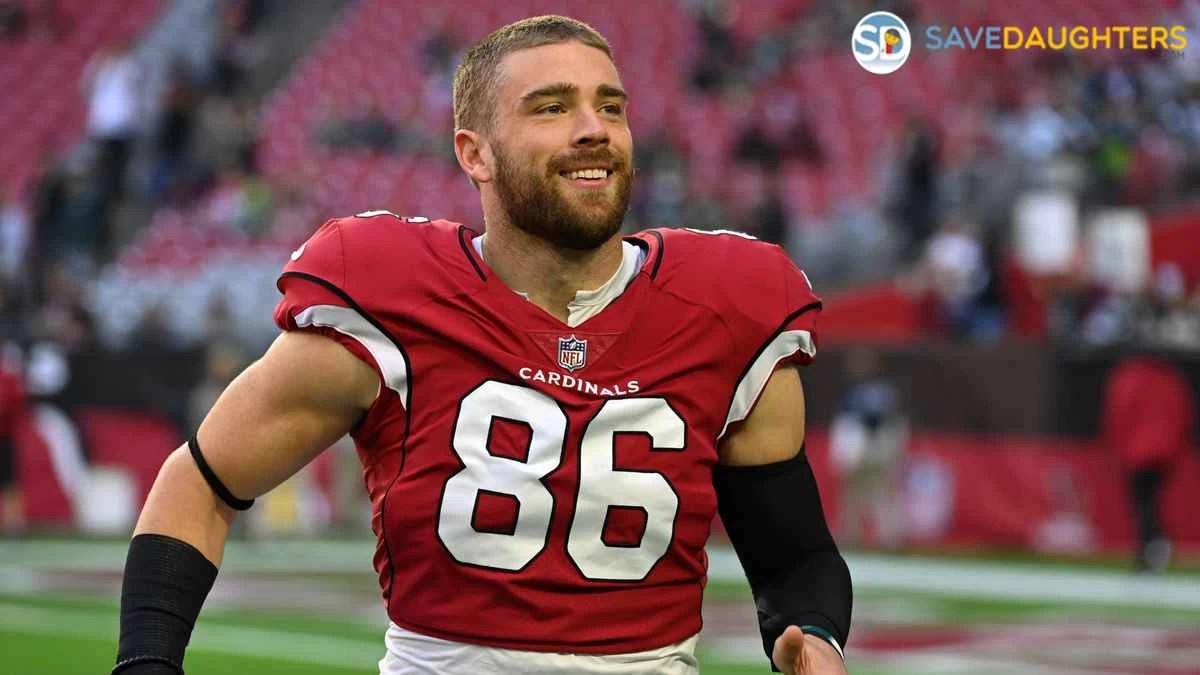 Zach Ertz Wiki, Parents, Bio, Age, Height, Net Worth, Wife