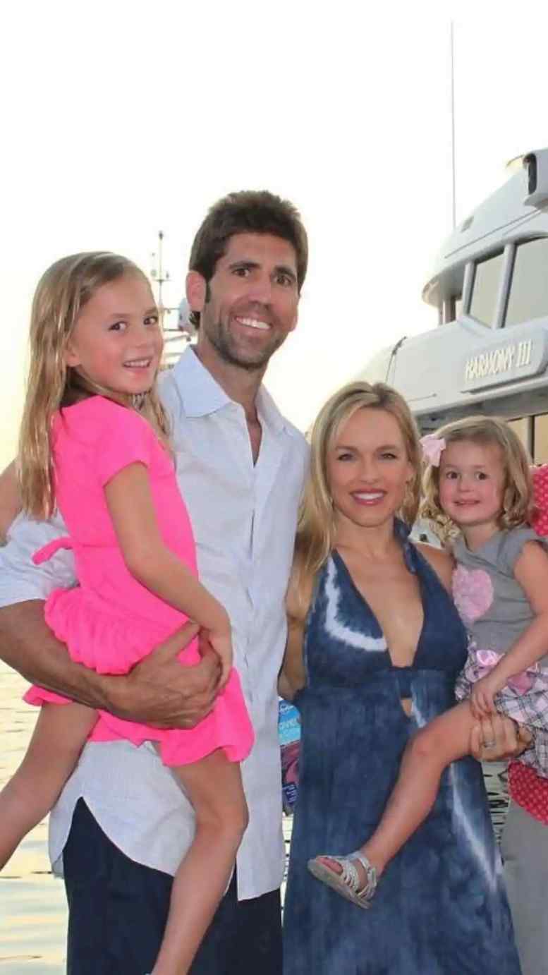 Bob Myers Net Worth, Parents, Wife, Age, Height, Wiki