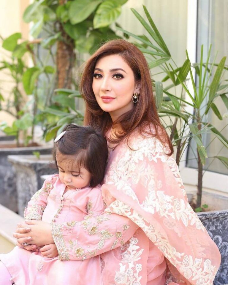 Ayesha Khan And Major Uqbah Eid ul Fitr Pictures With Daughter Mahnoor